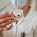 Maagverkleiningen in dagbehandeling door draagbare sensor