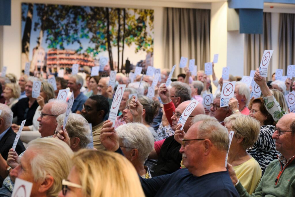 Een eerdere publiekslezing voor lezers van het Eindhovens Dagblad. Foto: Jarno Verhoef/Catharina Ziekenhuis