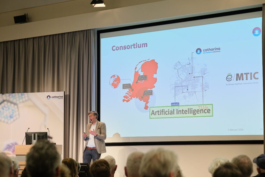 Misha Luyer. Publiekslezing Wereldkankerdag voor lezers van het Eindhovens Dagblad, 4 februari 2026. Foto: Jarno Verhoef/Catharina Ziekenhuis