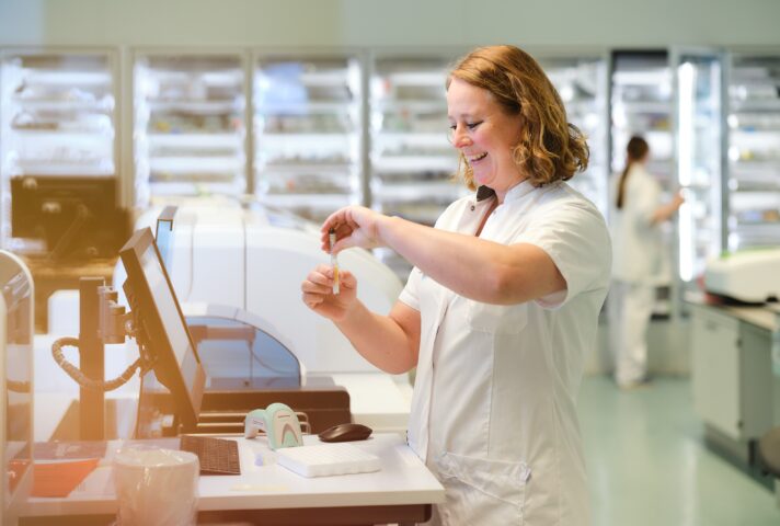 Eén labsysteem maakt labzorg in Brainport regio duurzamer, toekomstbestendiger en bovenal beter