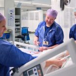 Onderzoek naar nieuwe manieren om vóór operatie cognitieve kwetsbaarheid te herkennen en acute verwardheid ná operatie op te sporen