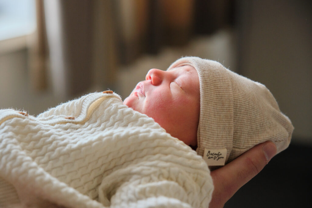 geboortezorg een pasgeboren baby
